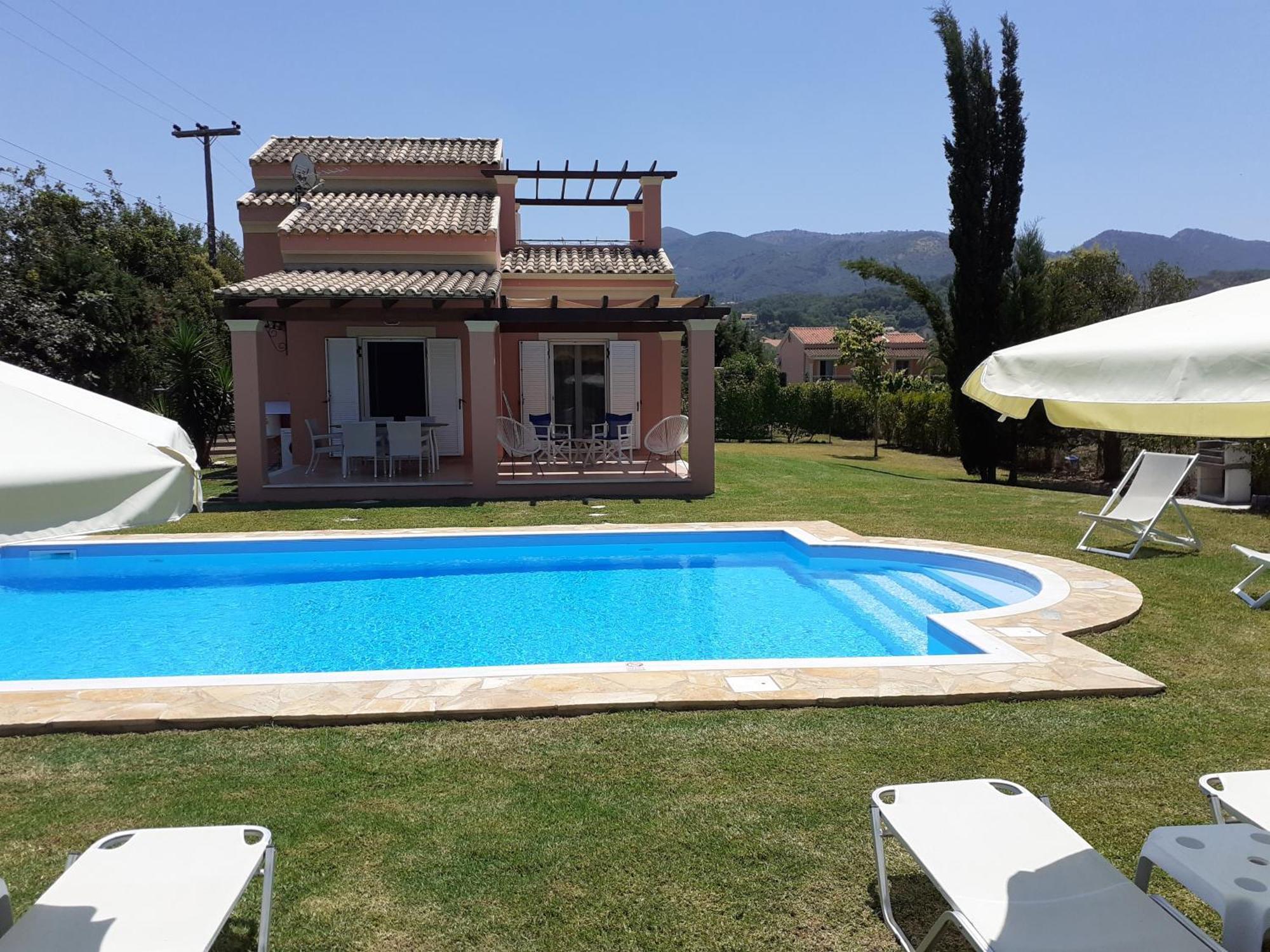 Villa Filia Paralía Almirú Kültér fotó