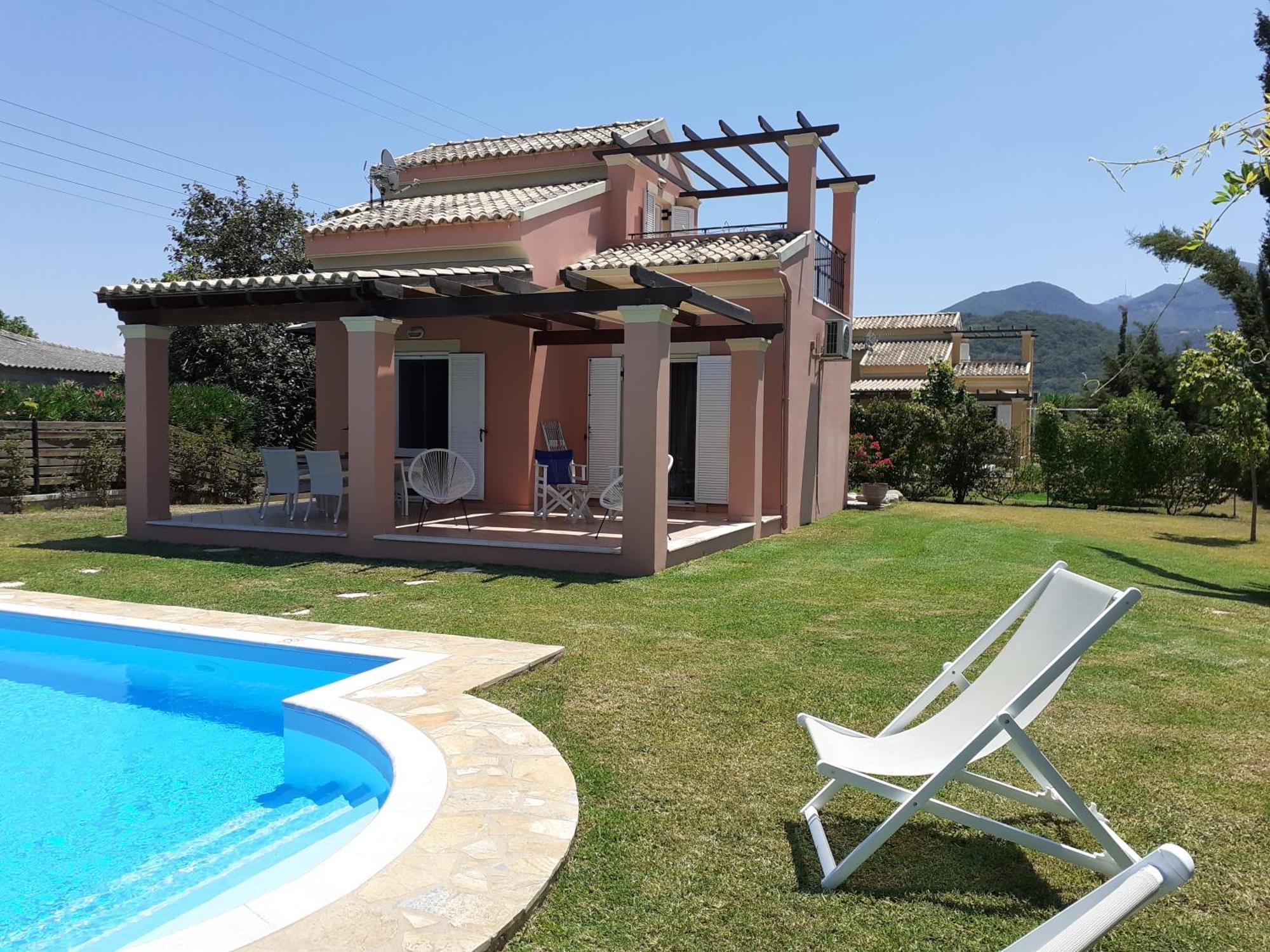 Villa Filia Paralía Almirú Kültér fotó
