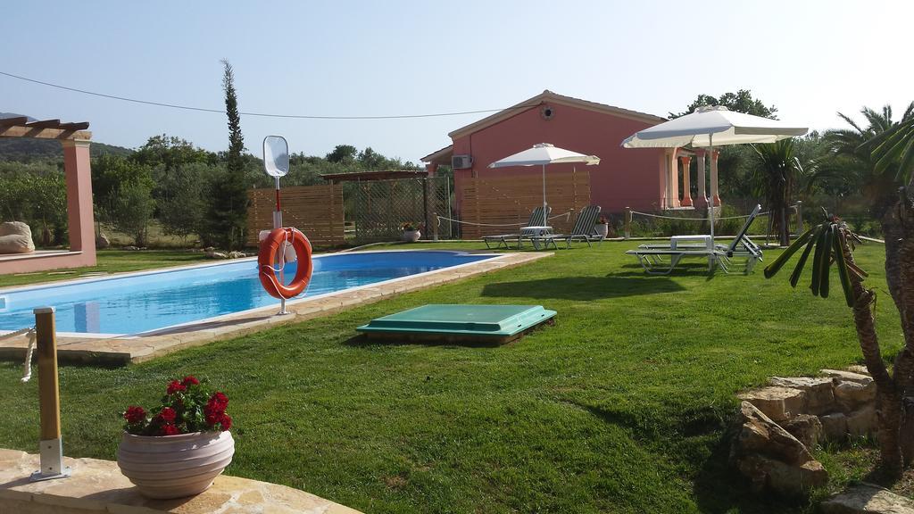 Villa Filia Paralía Almirú Kültér fotó